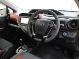 運転席廻りです。