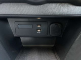 USB端子2個設置 ミュージックプレーヤー接続でお気に入りの音楽を楽しむことが出来ます♪USB端子接続で可能な端末充電を同時に2個行うことが出来ます。