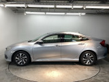 ボディカラーはルナシルバーメタリック!!汚れも目立ちにくくお手入れしやすいです。