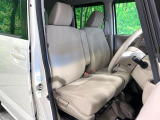 運転席シート廻りは使用感も少なく、良好な状態となっています。丁寧に使われていたことがよくわかりますね。