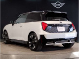 【MINI認定中古車】MINIのご購入はぜひMINI正規ディーラーで!メーカー基準の納車前点検整備を全車実施。規定整備を実施された車両にのみ付帯出来る全国保証。
