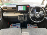 インパネ周りはシンプルながらスタイリッシュ!運転のモチベーションも高めてくれそう♪