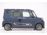 県内13店舗にて常時500台以上ダイハツ車を展示中です。見て、触って、納得のいく一台をぜひ見つけてください。