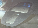 【ホンダセンシング】走行中に前方の車両等を認識し、衝突しそうな時は警報とブレーキで衝突回避と被害軽減をアシスト。より安全にドライブをお楽しみいただけます。