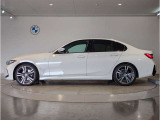 ☆BMWは自動車メーカーとしてのアイデンティティ&hellip;BMWらしさを守るため頑なに前後重量配分50:50にこだわり続けています☆