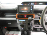 中古車は一物一価、同じようなお車でも、整備状況、外内装の状態など様々です。