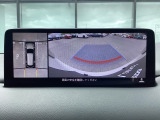 狭い場所での駐車やすれ違いなどでより的確な運転操作に役立つ360&deg;ビューモニターが装備されています。