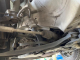 お車を安心してお乗りいただく為には、足回りの定期点検が欠かせません。サービスサポート(有償保証)では無料点検もご提供しており、安心のカーライフをお過ごしいただけるサポート体制が整っています。