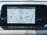 Nissan connect ナビゲーションシステム(9インチワイドディスプレイ、ハンズフリーフォン、Bluetooth対応、Apple CarPlay・AndroidAuto連携機能、iPod対応)NissanConnectサービスには別途申込が必要です。