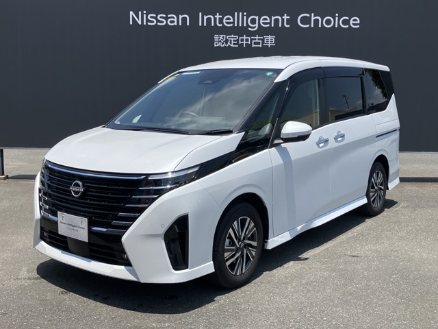 セレナ 1.4 e-POWER ハイウェイスターV