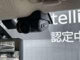 【ドライブレコーダー/車室内】車室内カメラによる車内および車側面の撮影記録が駐車時の安心を高めるとともに、走行中の幅寄せ対策や後方撮影(リヤガラス越し)にも対応しています。