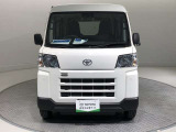 「フロントマスク」です。車の印象を決めるのは【顔】。この車の顔つきは、きっとあなたにピッタリ!?