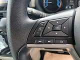 ステアリングスイッチ 手元でオーディオ操作やメーター内の車両設定を行えます!