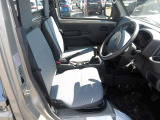 未使用車なので室内もキレイです