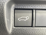 【パワーバックドア】スマートキーや運転席のボタンを押すだけでリアゲートが自動で開閉します!荷物を持っている時や、高い位置にあるバックドアを閉める際に便利な機能です♪