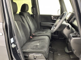 運転席の高さを変更できるので、体格に合わせた位置で運転できます!
