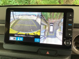マルチビューカメラを搭載!これがあれば、前後左右も安心ですね。縦列駐車も見通しの悪い交差点も安心です!安全の為目視での確認もお願い致します。