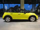 気になる車両へのご質問も大歓迎です。お気軽にMINI 一宮 0078-6002-369993 (無料)までご連絡ください!