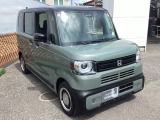 自社整備工場で点検整備をおこなってからお渡ししています。車検が残っている場合は『12ヶ月点検整備』を、車検整備付きの場合は『車検整備』をおこないます。整備費用は車両本体価格に含まれています。
