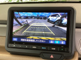 便利な3ビュー切り替え、ガイド線表示付きのバックカメラです!後退時、後方の視界をサポートします!