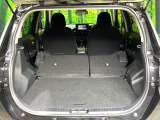 普段のお買い物や通勤、送迎等に十分な荷室スペースを確保しております。セカンドシートを倒すと、大きな荷物の積載も可能です♪