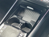 ◆LIBERALAは、輸入車選びの新たなスタイルを提案するインポート・セレクト・ブランドです。オーナー様となる方がクルマから直接感じる感性を第一にした、最良の一台との出会いをコーディネートいたします。