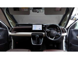 見通しのよいすっきりとした視界で、誰でも運転しやすいです。運転のしやすさは疲れにくさにも繋がりますよ♪
