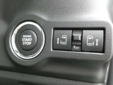 両側電動スライドドアで乗り降りも楽々です♪