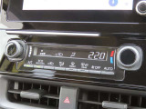オートエアコンで車内はいつでも快適です♪