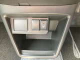 運転席用シートヒーター装備。