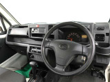 納車1か月経過時、または1,000Km走行時にプロのスタッフが無料で点検いたします。気になることがございましたら、ご気軽にご相談ください。