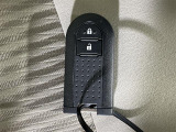 【スマートキー(エンジンスタートストップスイッチ)】スマートキー(電子キー)を持っていれば、スイッチを押すだけでエンジンをかけることができます!