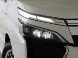 高輝度で点灯速度が速く、消費電力の少ないLEDヘッドランプを搭載しています!燃費向上に貢献する明るいランプです♪おクルマやご購入手続きについてご不明な点がございましたら、お気軽にお問合せくださいませ!