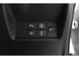 ホンダセンシング搭載!誤発進抑制機能・路外逸脱抑制機能・歩行者事故低減ステアリング・車線維持支援システム・先進車発進お知らせ機能など多彩な先進安全機能でより安全で快適なドライブを支援します。