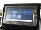 ナビゲーションは純正メモリーナビ(VXM-194Ci)を装着しております。AM、FM、CD、Bluetoothがご使用いただけます。初めて訪れた場所でも安心ですね!