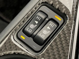 【シートヒーター】寒い日に重宝するシートヒーター!エアコンより早く温まってくれるので寒がりの人も安心ですね♪エアコンの温風は乾燥するから苦手、という方にもをおすすめです。
