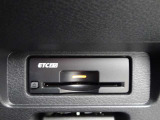 音声案内タイプETC2.0装備☆ビルトインタイプのETCですので、インテリアの邪魔をしません!ETCがあれば、キャッシュレスで料金所をノンストップで通過できます。