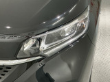 LEDヘッドライトは、点灯の瞬間から最大光量を発揮し、突然暗くなるトンネルなどでの安定感を高めます。