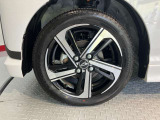 ダイハツディーラーでは「ダイハツ認定U-CAR」という基準を設け、車選びに詳しくないお客様でも「安心して選べる」をご提供しています。