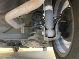 お車を安心してお乗りいただく為には、足回りの定期点検が欠かせません。サービスサポート(有償保証)では無料点検もご提供しており、安心のカーライフをお過ごしいただけるサポート体制が整っています。