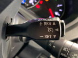 【クルーズコントロール】高速道路もラクラク走行。アクセルを離しても一定速度で走行ができ、長距離運転時の負担を軽減!加速・減速も簡単なスイッチ操作で調整できます。