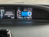 視認性に優れたメーターを採用しており、走行中でも車速や情報が分かりやすく表示されます。運転時の視線移動をむりのない範囲に抑え、快適で安心感のあるドライブをサポートします。