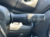【 オートライト 】オートライトなのでライトの点け忘れを気にすることなく運転が出来ます。