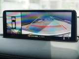 360&deg;ビューモニターを搭載しています。コーナーセンサーと合せてお使いいただくことで、安全、安心にお車の取り回しを行っていただけます。