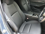 ☆フロント座席シート廻り☆ ☆ドライブを快適に楽しむための前席空間☆クルマとの一体感が心地よいフロントシート☆