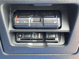 ETC車載器もビルトインタイプで取り付けられておりますので、高速道路の料金所をストレスなく通過して頂けます♪最近ではマストのアイテムですね!