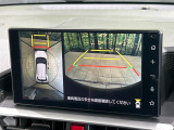 【パノラミックビューモニター】専用のカメラにより、上から見下ろしたような視点で360度クルマの周囲を確認することができます☆死角部分も確認しやすく、狭い場所での切り返しや駐車もスムーズに行えます。