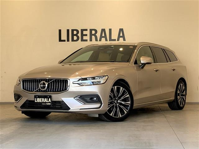 V60 アルティメット B4 本革シート 修復歴無し