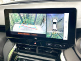 【パノラミックビューモニター】専用のカメラにより、上から見下ろしたような視点で360度クルマの周囲を確認することができます☆死角部分も確認しやすく、狭い場所での切り返しや駐車もスムーズに行えます。