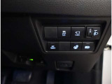 お車の取扱説明書・メンテナンスノート(記録簿)もございます。トヨタのディーラーで安心を買って下さい。当社は無理な勧誘は致しません。まずはお客様からのお問い合わせを心よりお待ちしております。